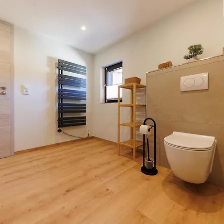 아파트 Casa Benji - Familienfreundliche - Landhausstil - Garten - Parkplatz 피르나